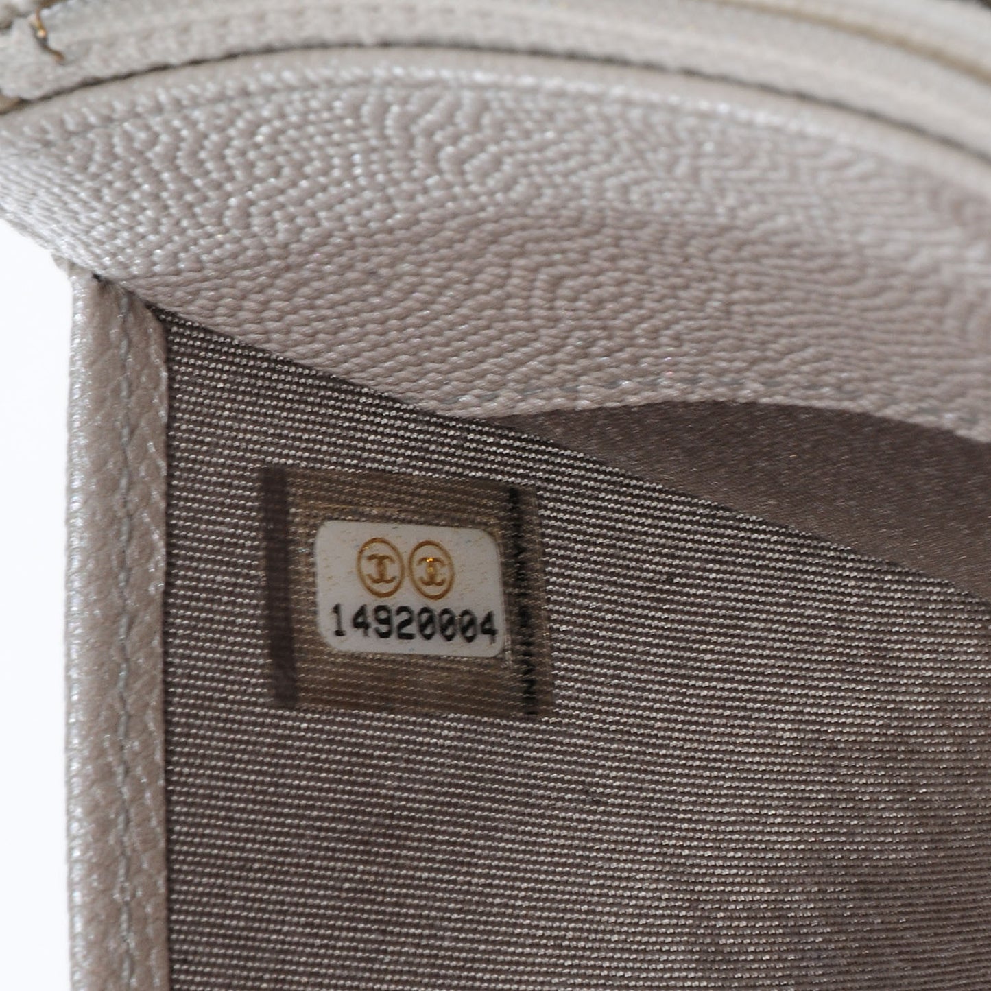 Caviar Sevruga Wallet on Chain WOC Silver