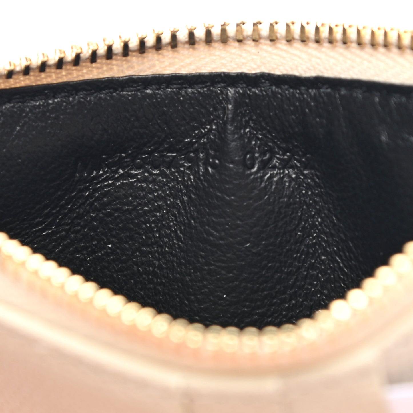 Grain De Poudre Matelasse Chevron Monogram Fragments Zippered Card Case Crema Soft