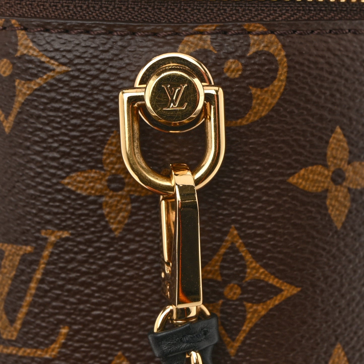 Reverse Monogram Vanity PM