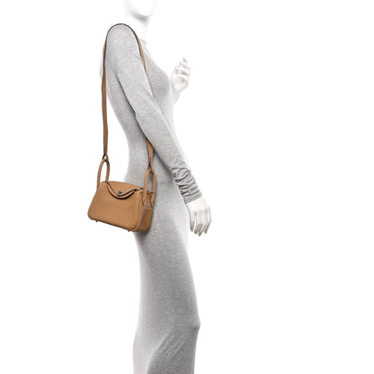Hermes Taurillon Clemence Mini Lindy 20 Biscuit 2 of 11