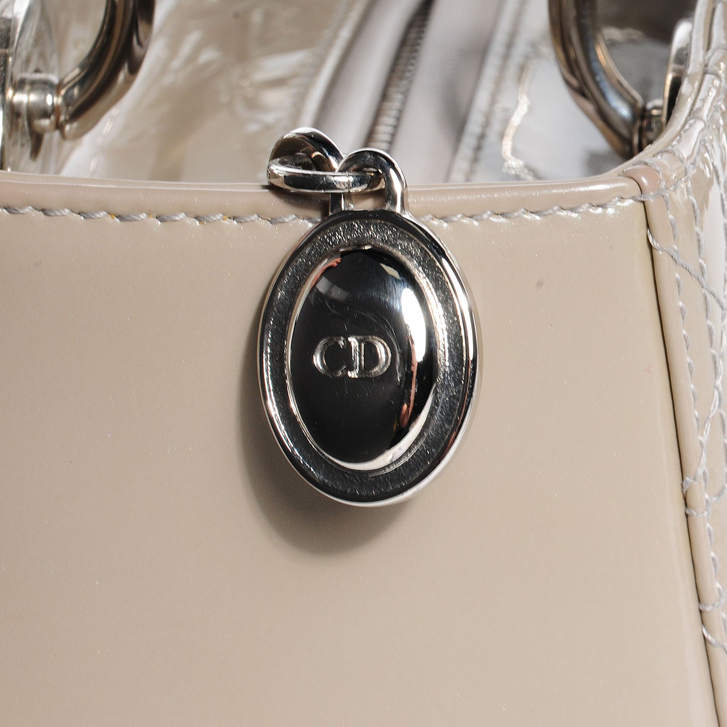 Patent Cannage Medium Lady Dior Grey