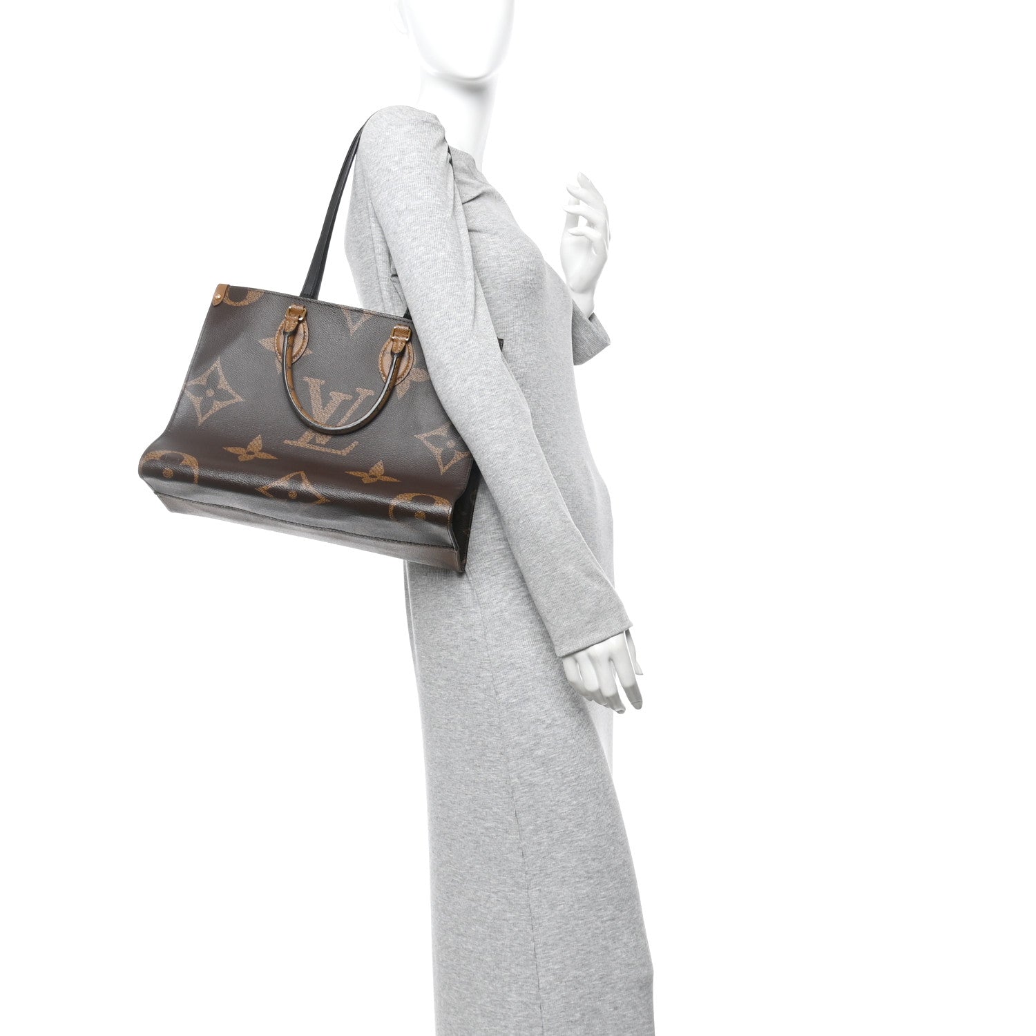 Louis Vuitton Reverse Monogram Giant Onthego MM 2 of 9