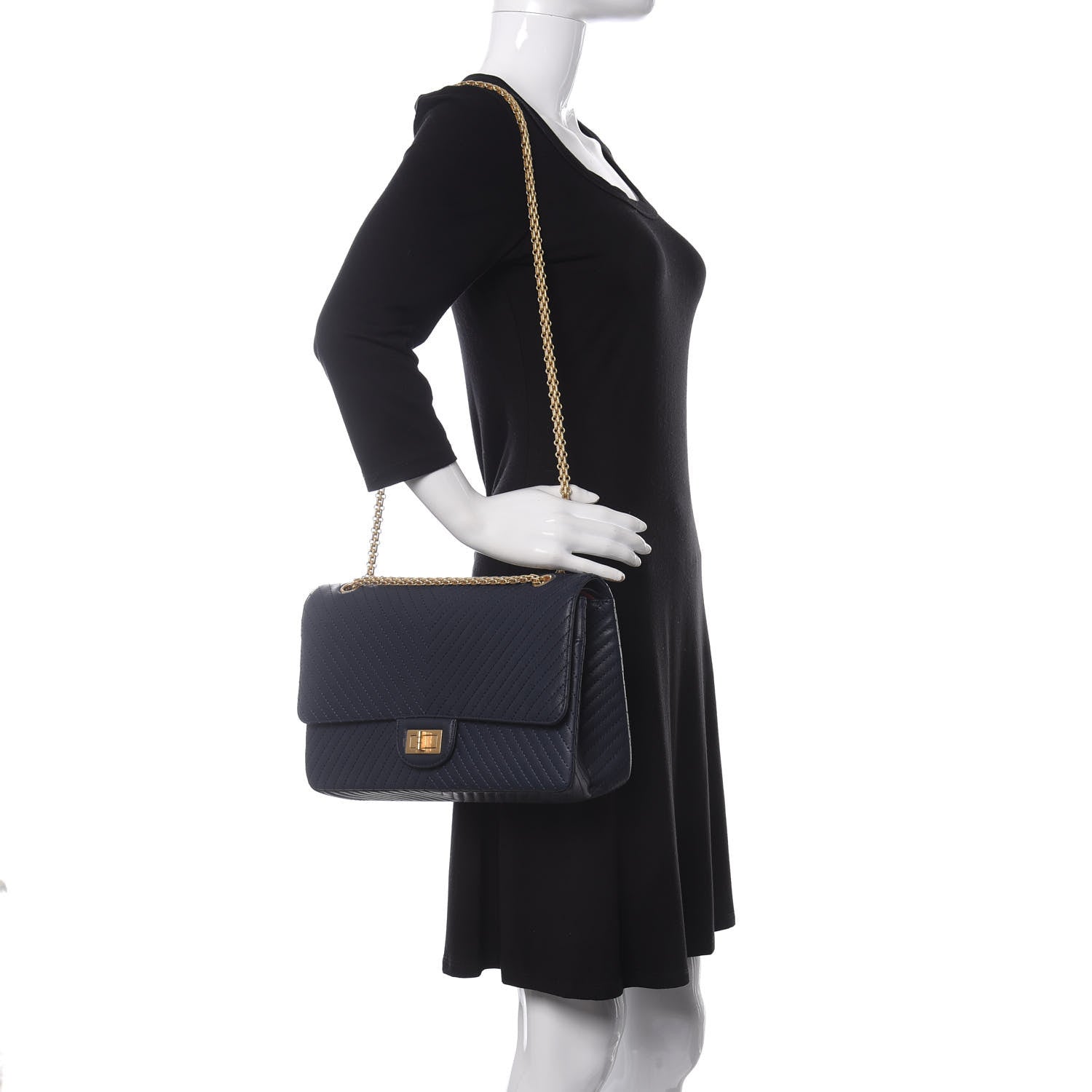 Chanel Sheepskin Chevron Quilted 2.55 Reissue 226 Flap Navy Blue 2 of 12