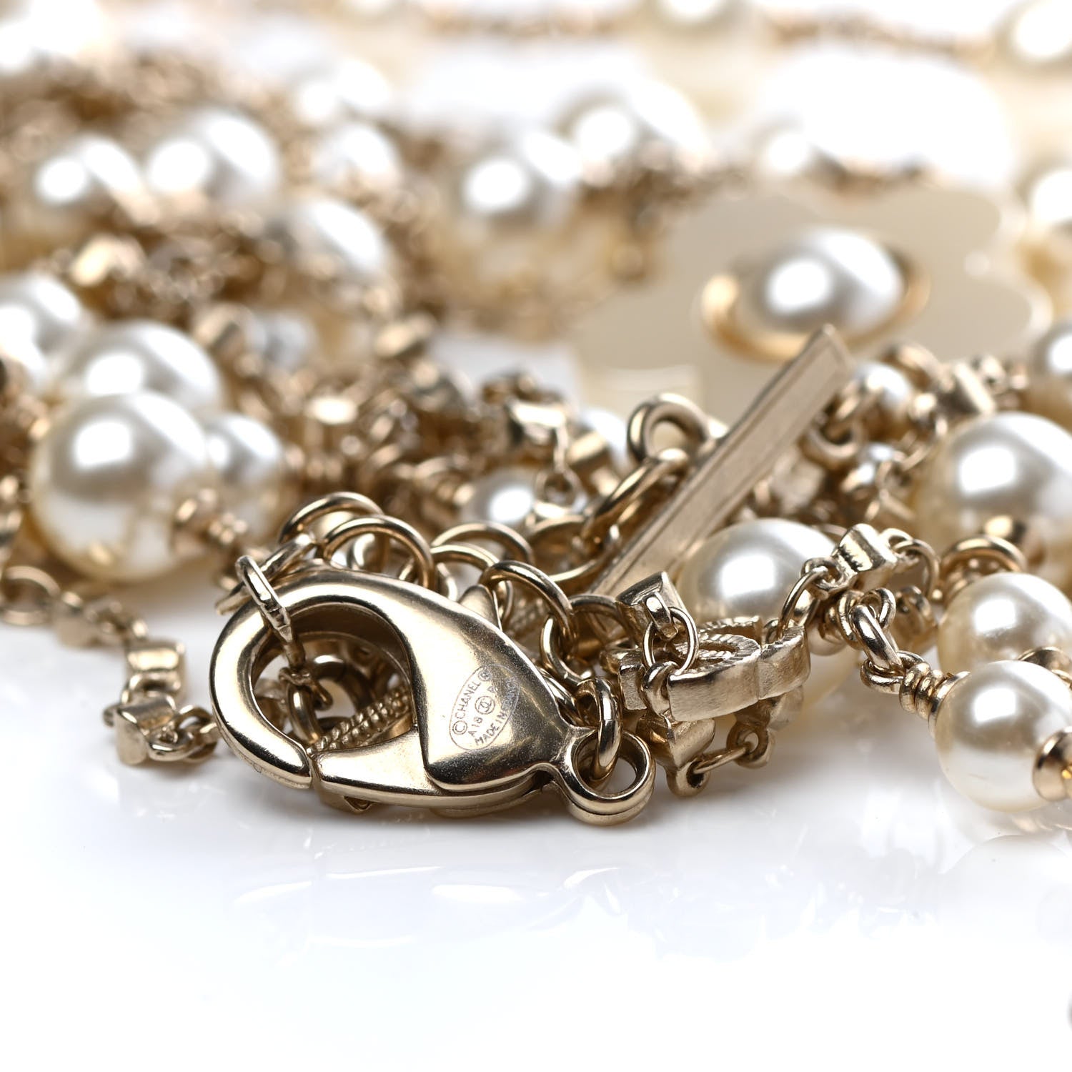 Chanel Pearl Flower CC Necklace Gold 4 of 4