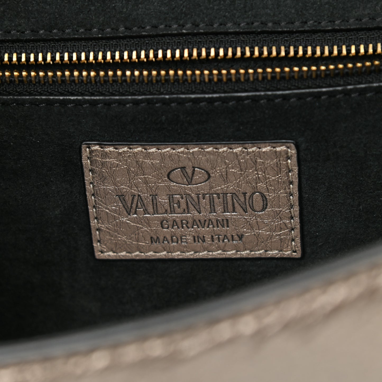 Metallic Vitello Small Glam Lock Rockstud Flap Platino
