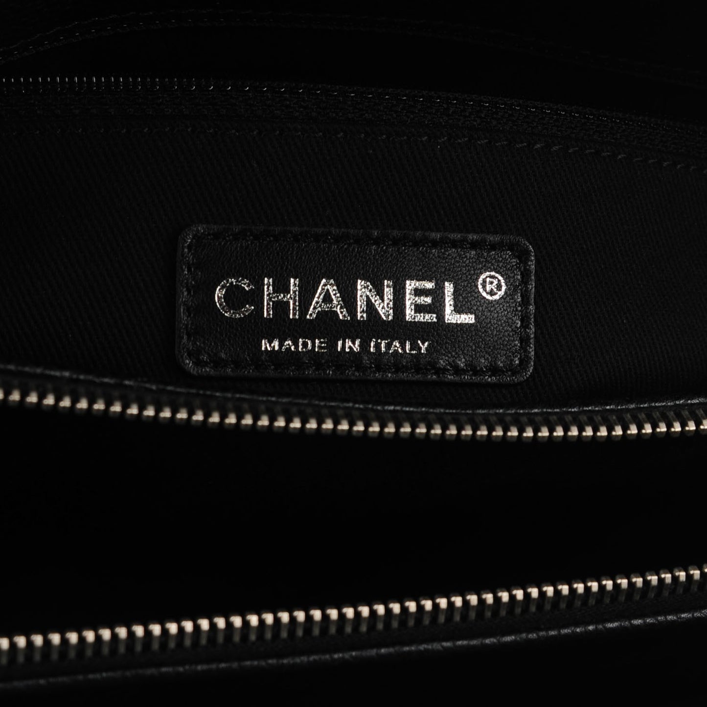 Caviar CC Timeless Tote Black