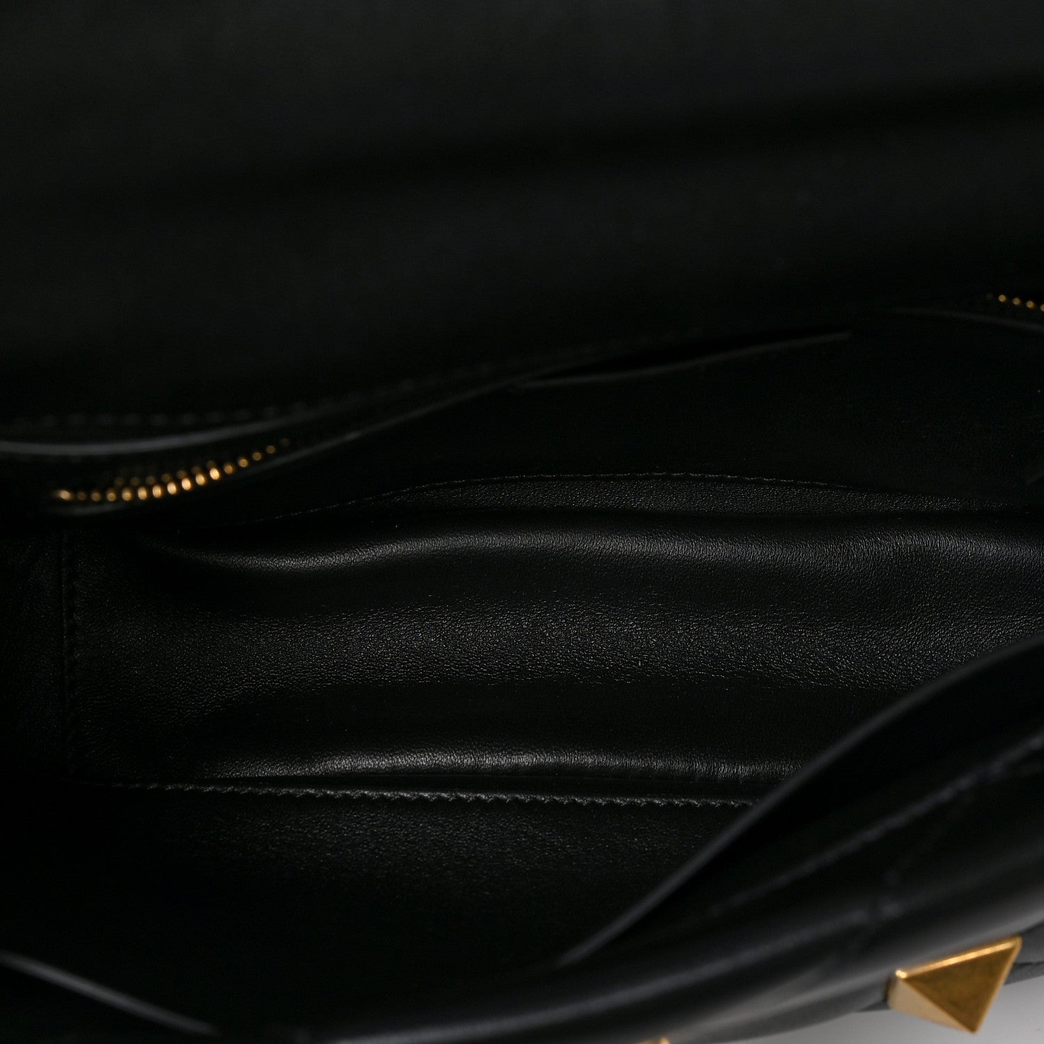 Valentino Garavani Nappa Medium Roman Stud Shoulder Bag Black 5 of 8