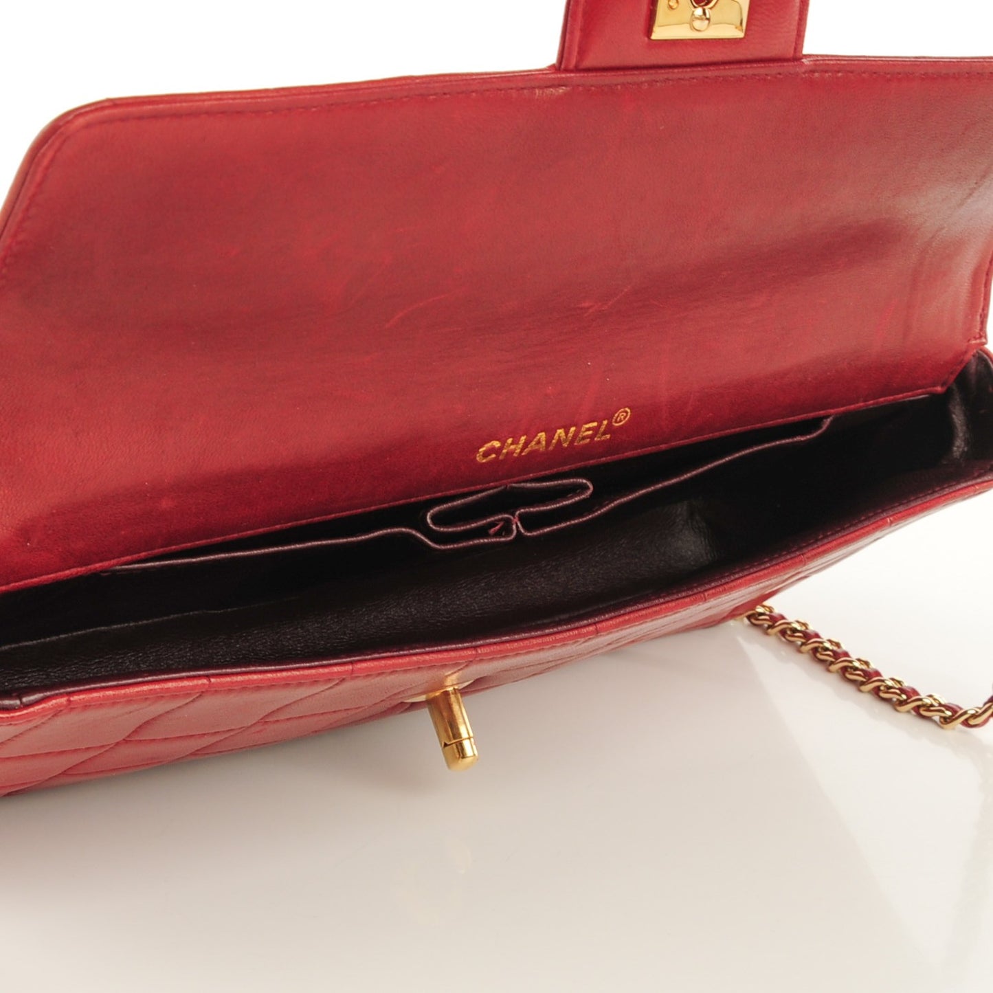 Lambskin Quilted East West Chocolate Bar Flap Red