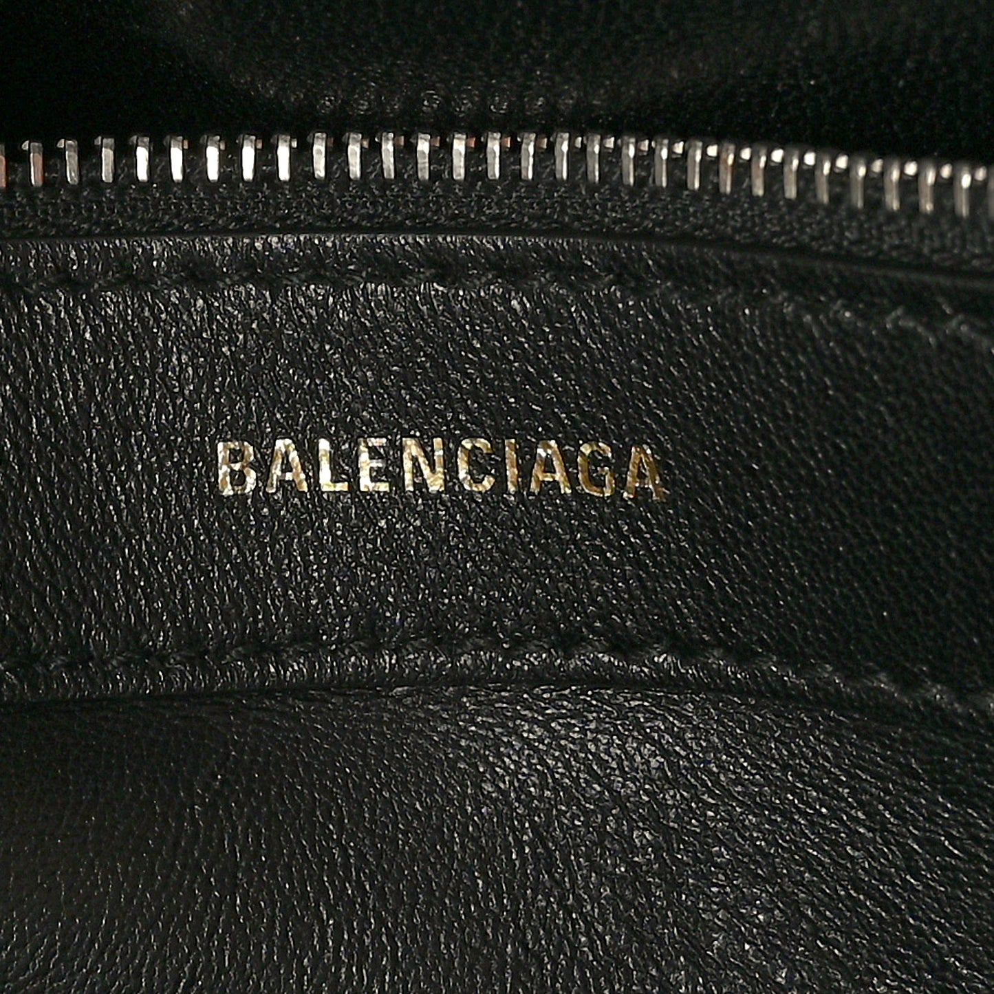 Signature Grained Calfskin Logo M Ville Top Handle Bag Rose Bubblegum Black
