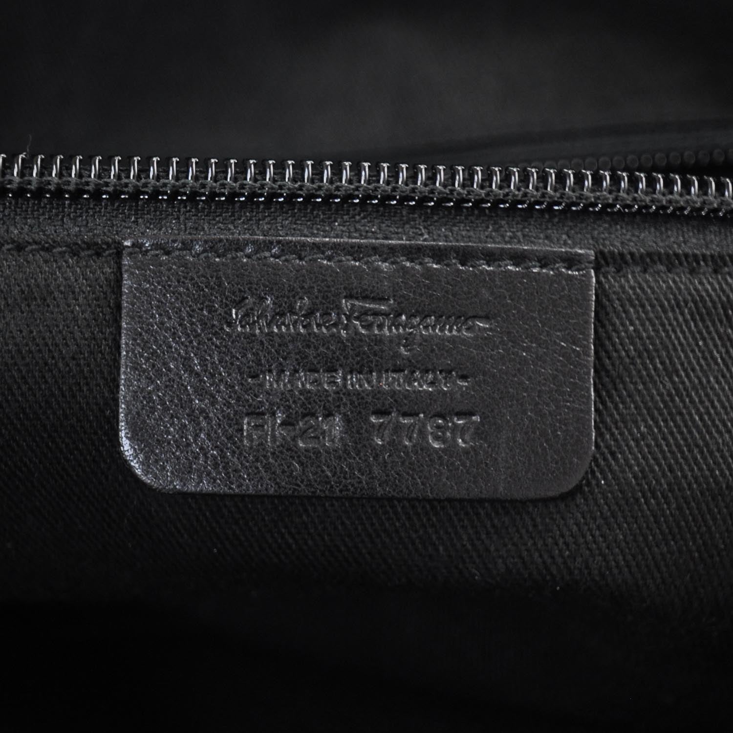 FASHIONPHILE SALVATOREFERRAGAMOLeatherGancioToteBlack 6 of 8