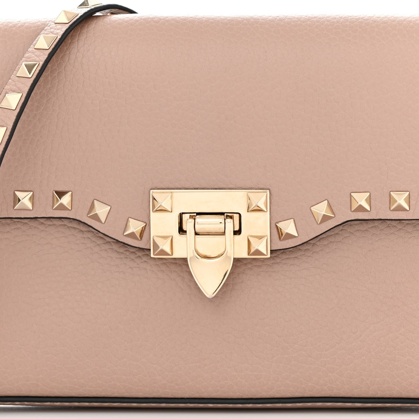 Pebbled Calfskin Medium Rockstud Flip Lock Crossbody Bag Poudre