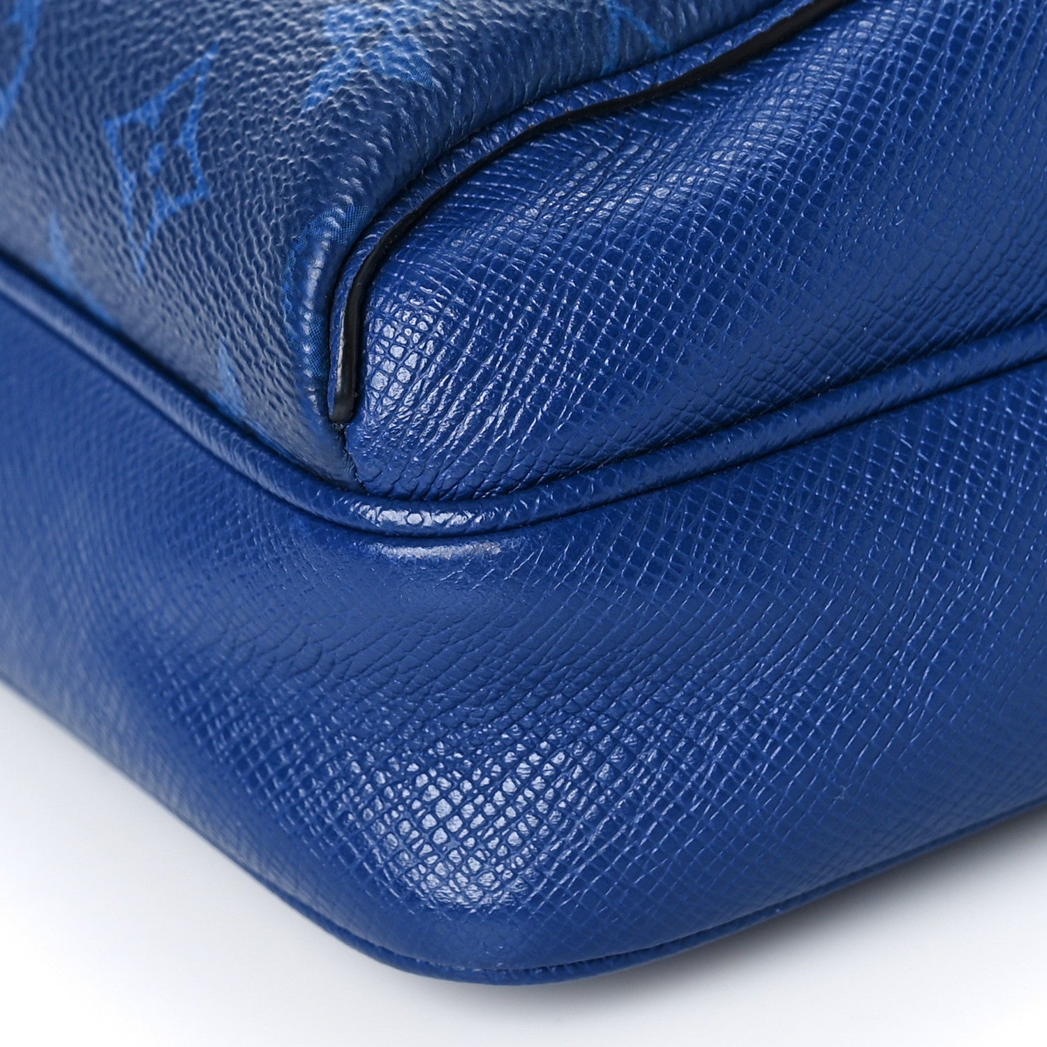 Louis Vuitton Taiga Monogram Outdoor Messenger Cobalt 10 of 11