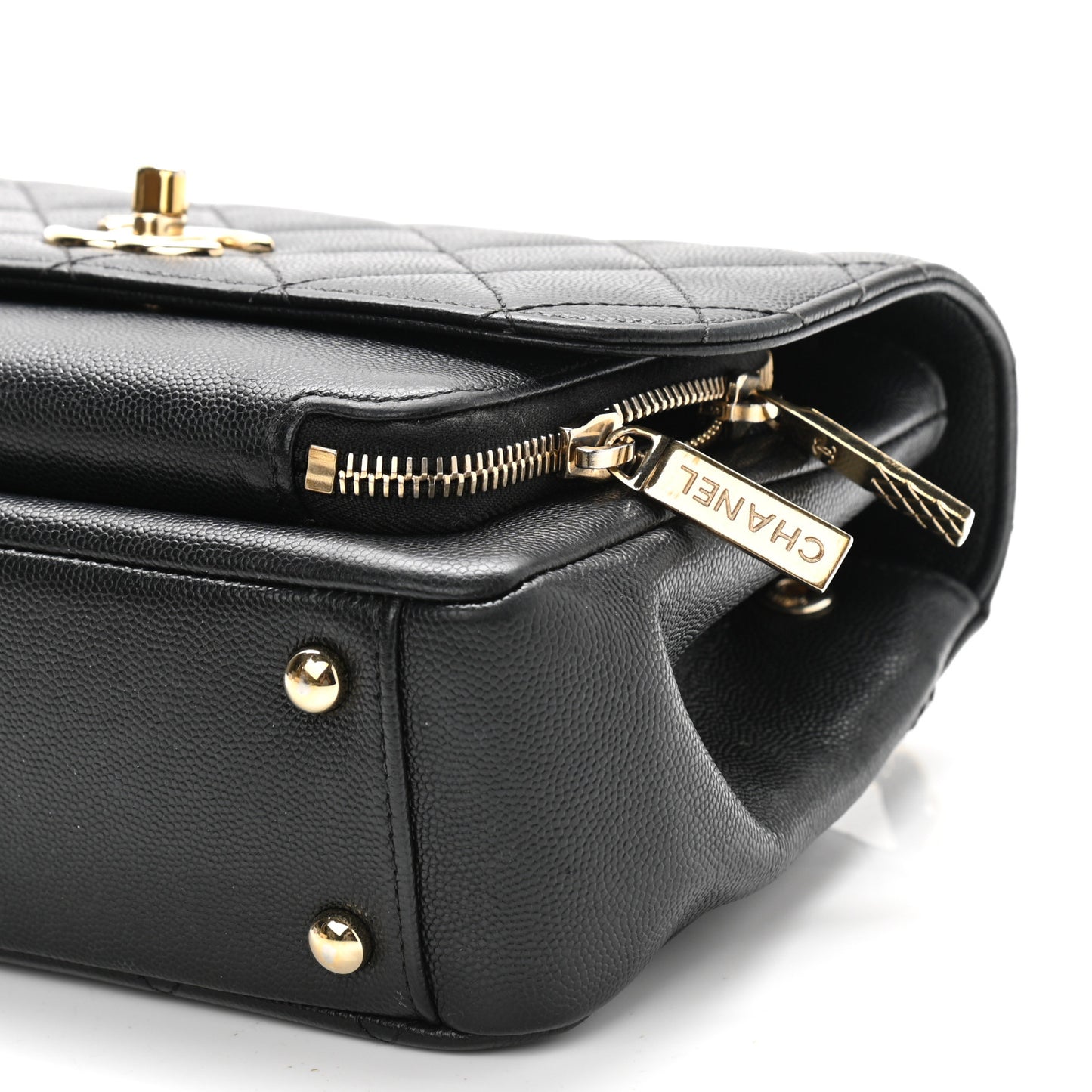 Caviar Quilted Medium Business Affinity Flap Black