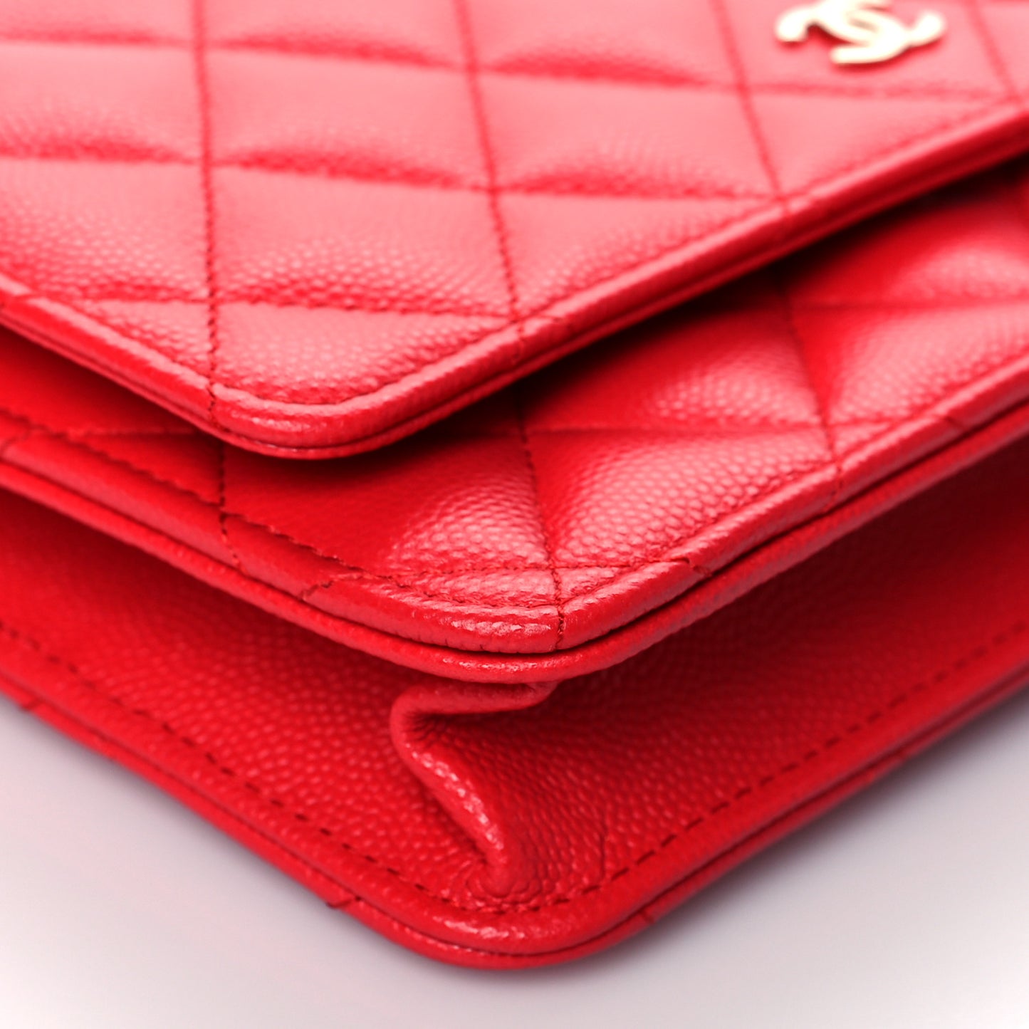 Caviar Quilted Wallet On Chain WOC Red