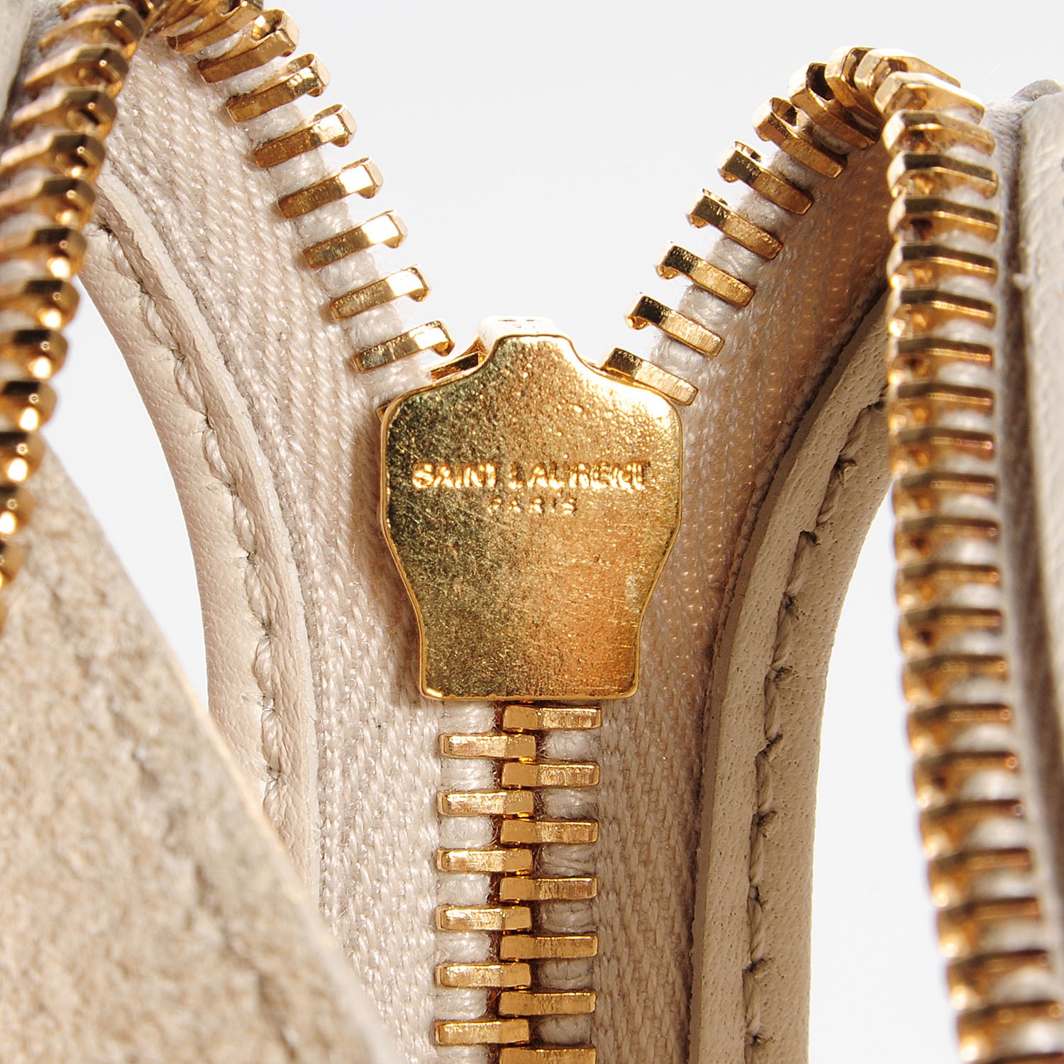 Saint Laurent Calfskin Medium Classic Y Cabas Chalk 8 of 9
