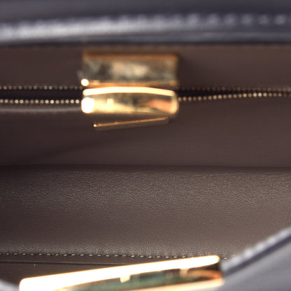 Fendi Vitello Tahiti Burro Medium Peekaboo Iconic Essentially Satchel Black Corda 6 of 11