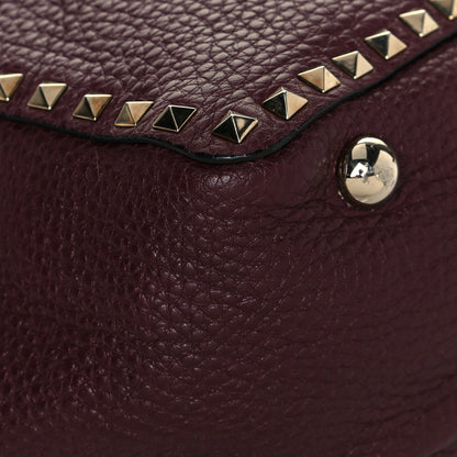 Valentino Garavani Pebbled Calfskin Medium Rockstud Tote Rubin 9 of 17