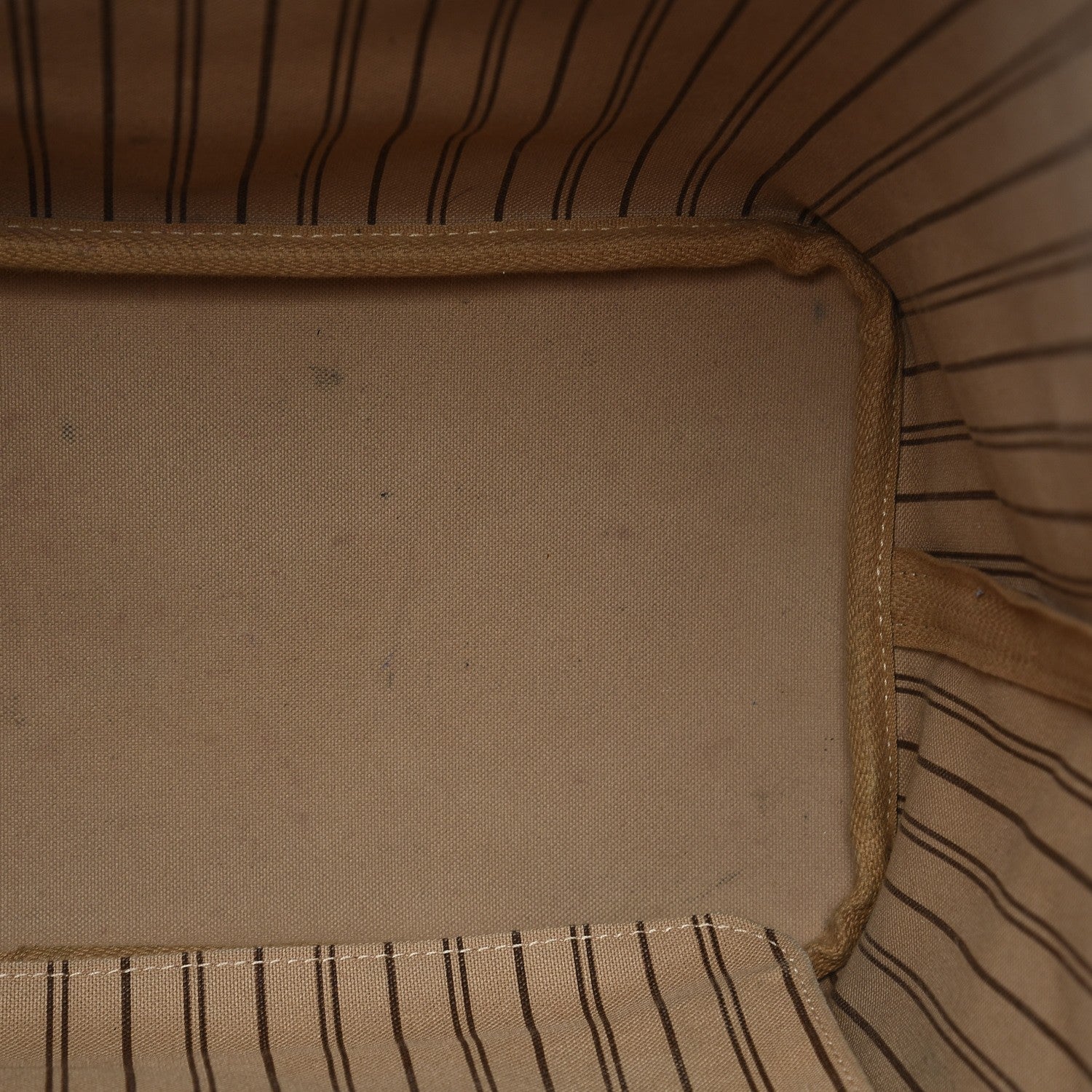 Louis Vuitton Monogram Neo Neverfull MM 18 of 18