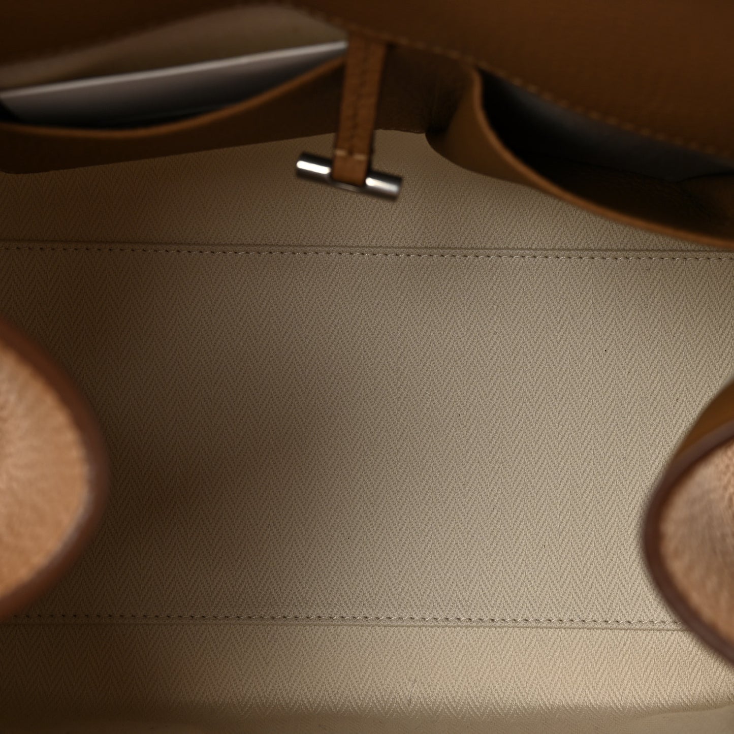 Matte Grained Calfskin Soft Margaux 12 Sandpit