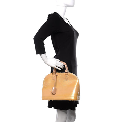 Louis Vuitton Vernis Alma PM Blanc Corail 2 of 11