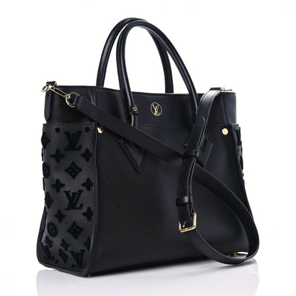 Louis Vuitton Calfskin Monogram Tufting On My Side Black 3 of 13