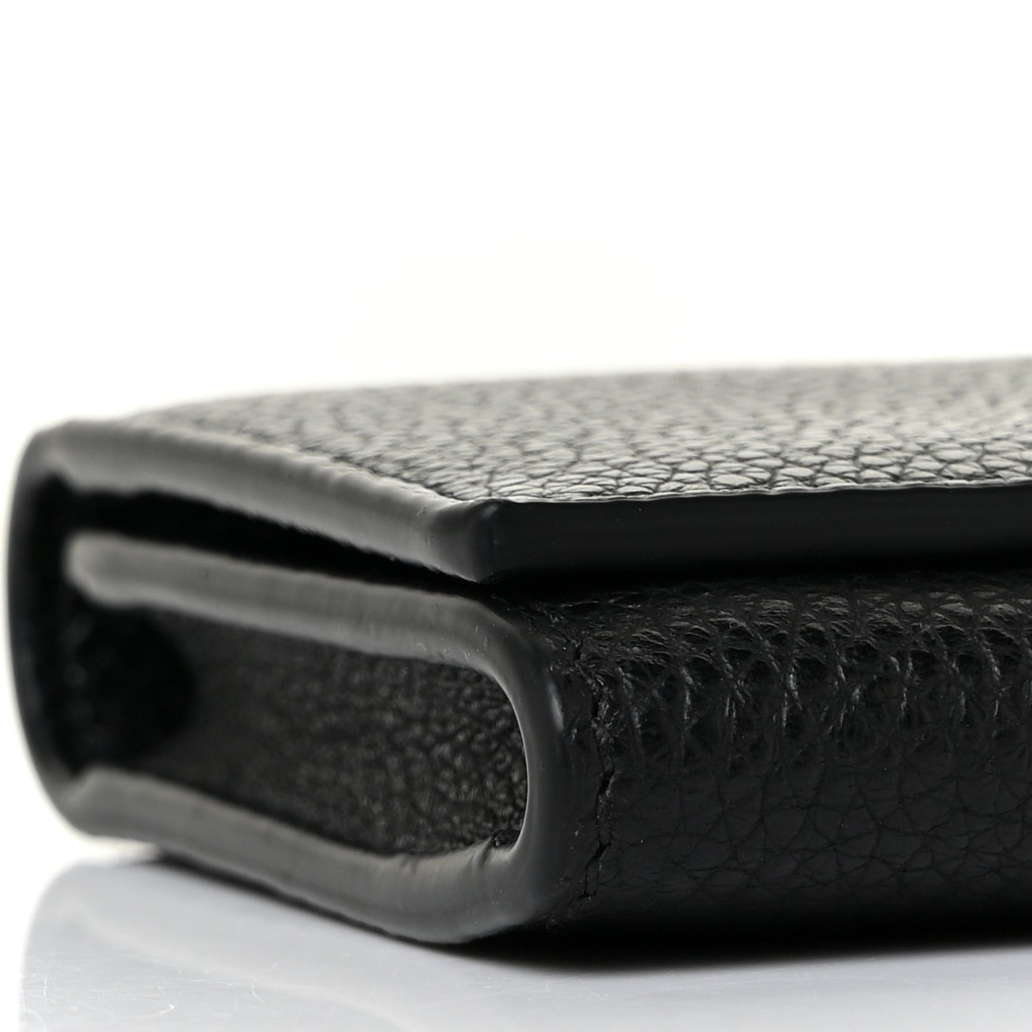Calfskin City Wallet On Chain Black