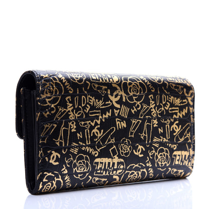 Chanel Calfskin Crocodile Embossed Graffiti 2.55 Cocodile Reissue Long Flap Black Gold 3 of 14