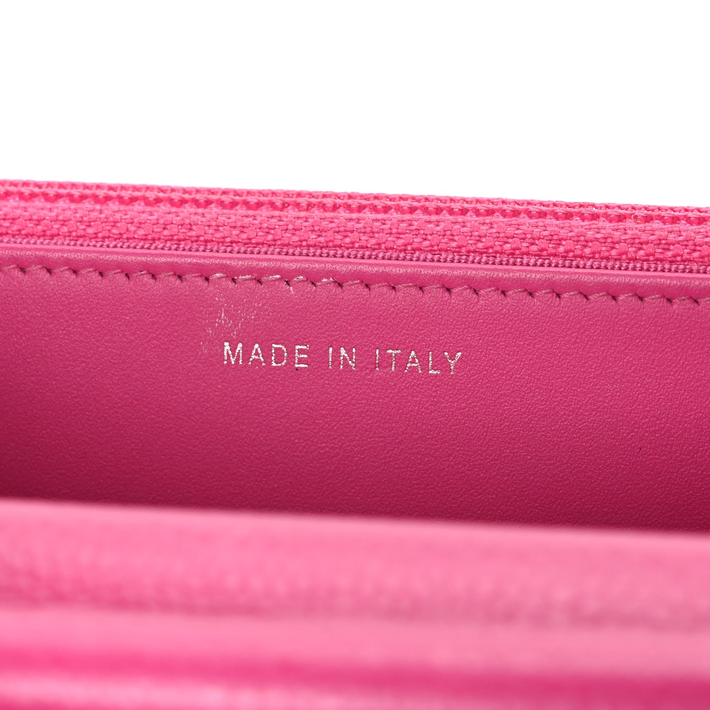 Caviar Quilted Wallet on Chain WOC Pink