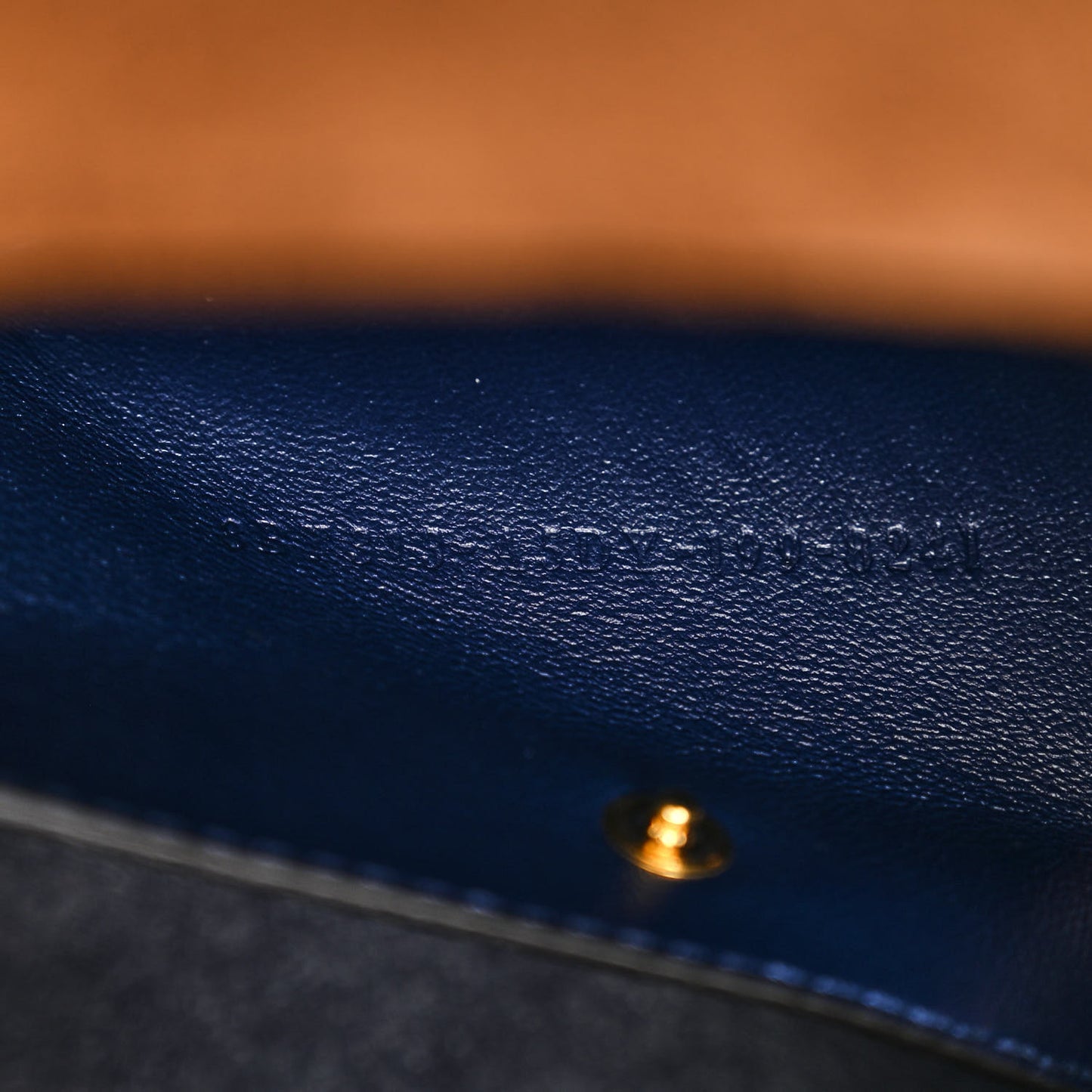 Vitello Grace Matte F is Fendi Kan U Shoulder Bag Rust