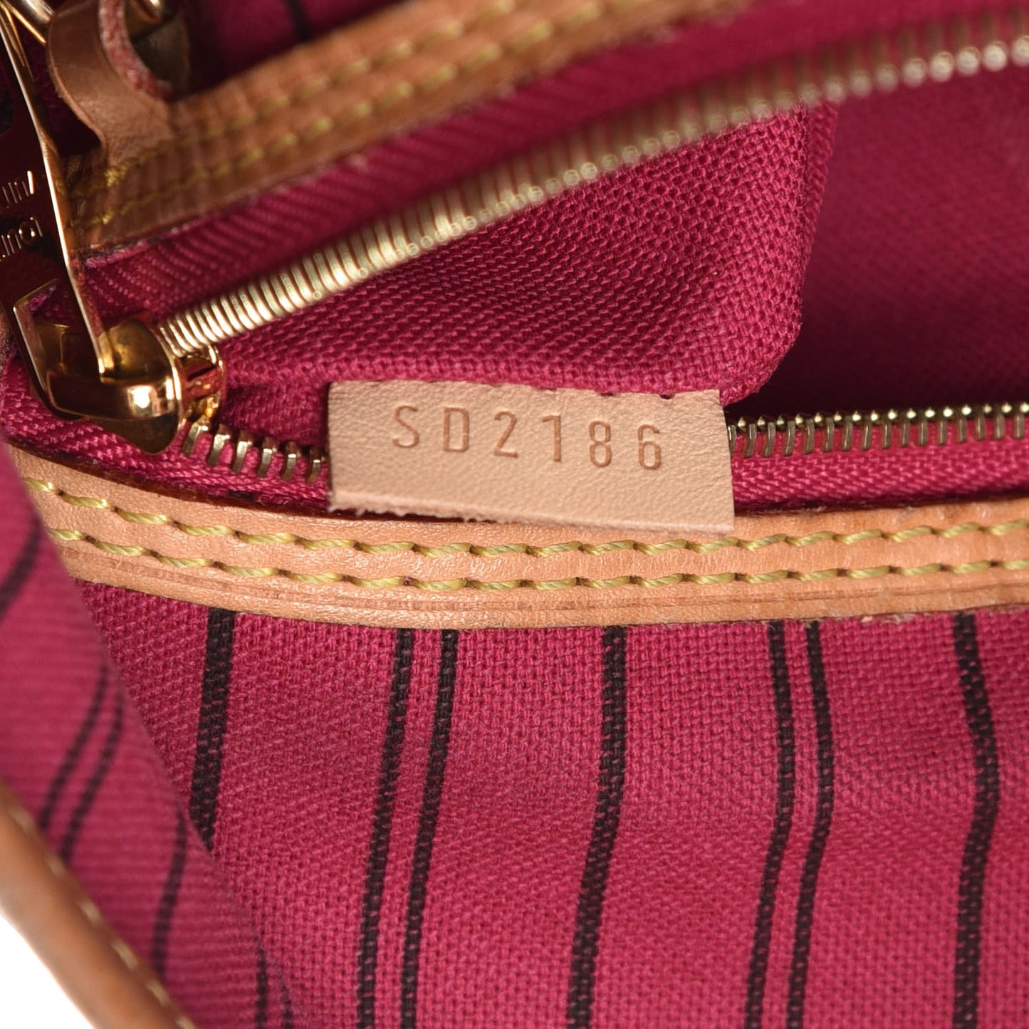 Monogram Delightful MM Pivoine