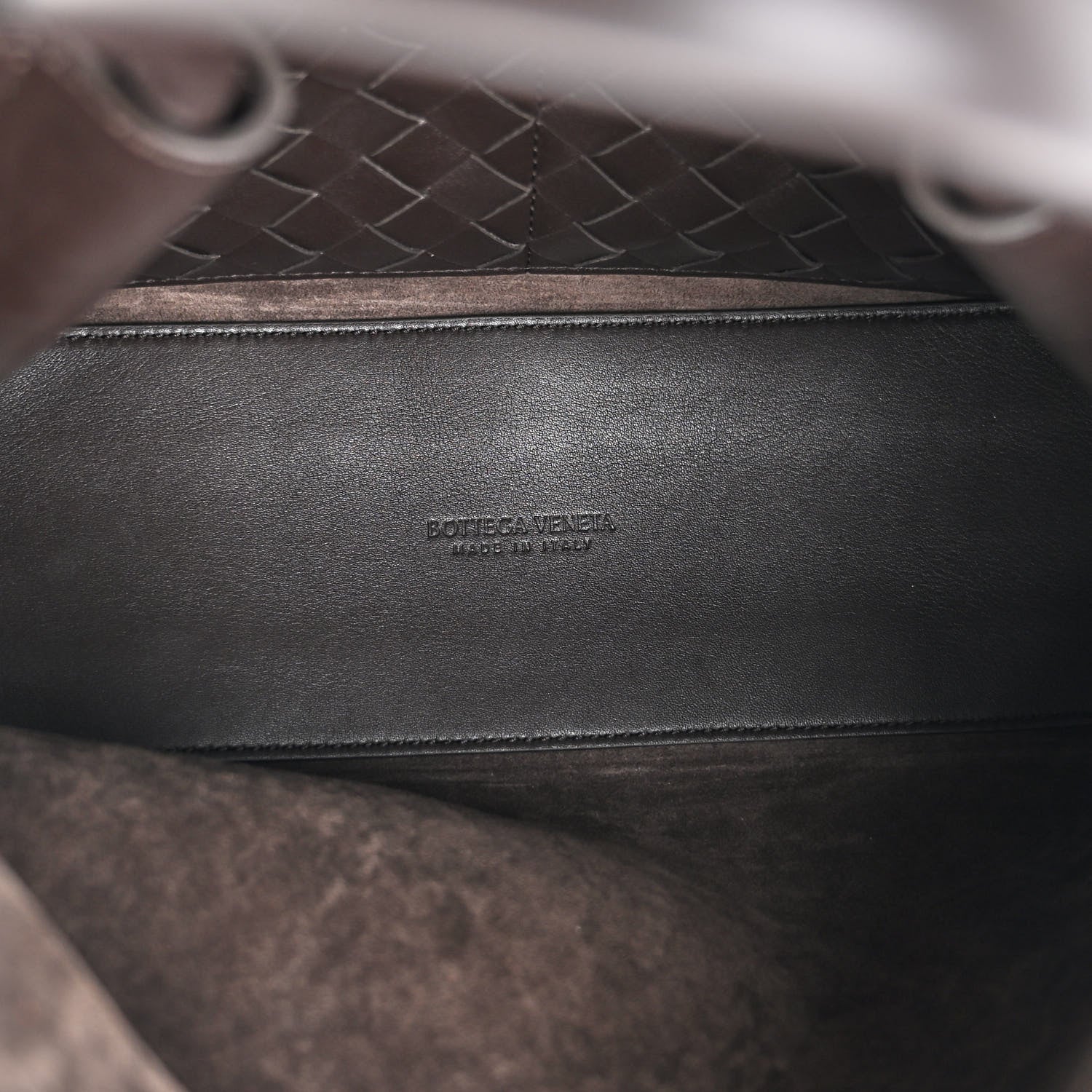 Bottega Veneta Silky Calfskin Medium Andiamo Shoulder Bag Fondant 5 of 11