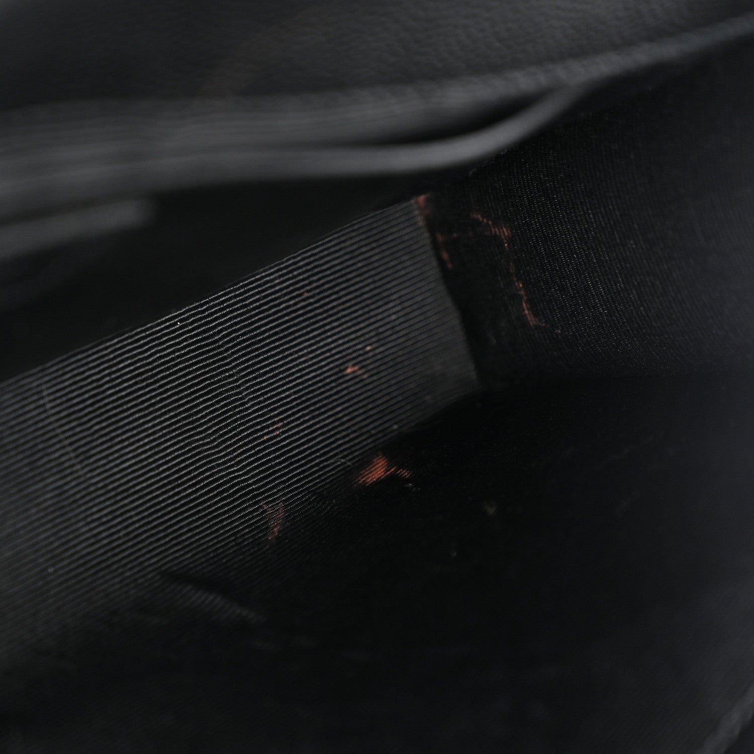 Saint Laurent Grain De Poudre Monogram Cassandre Clutch Black 8 of 13