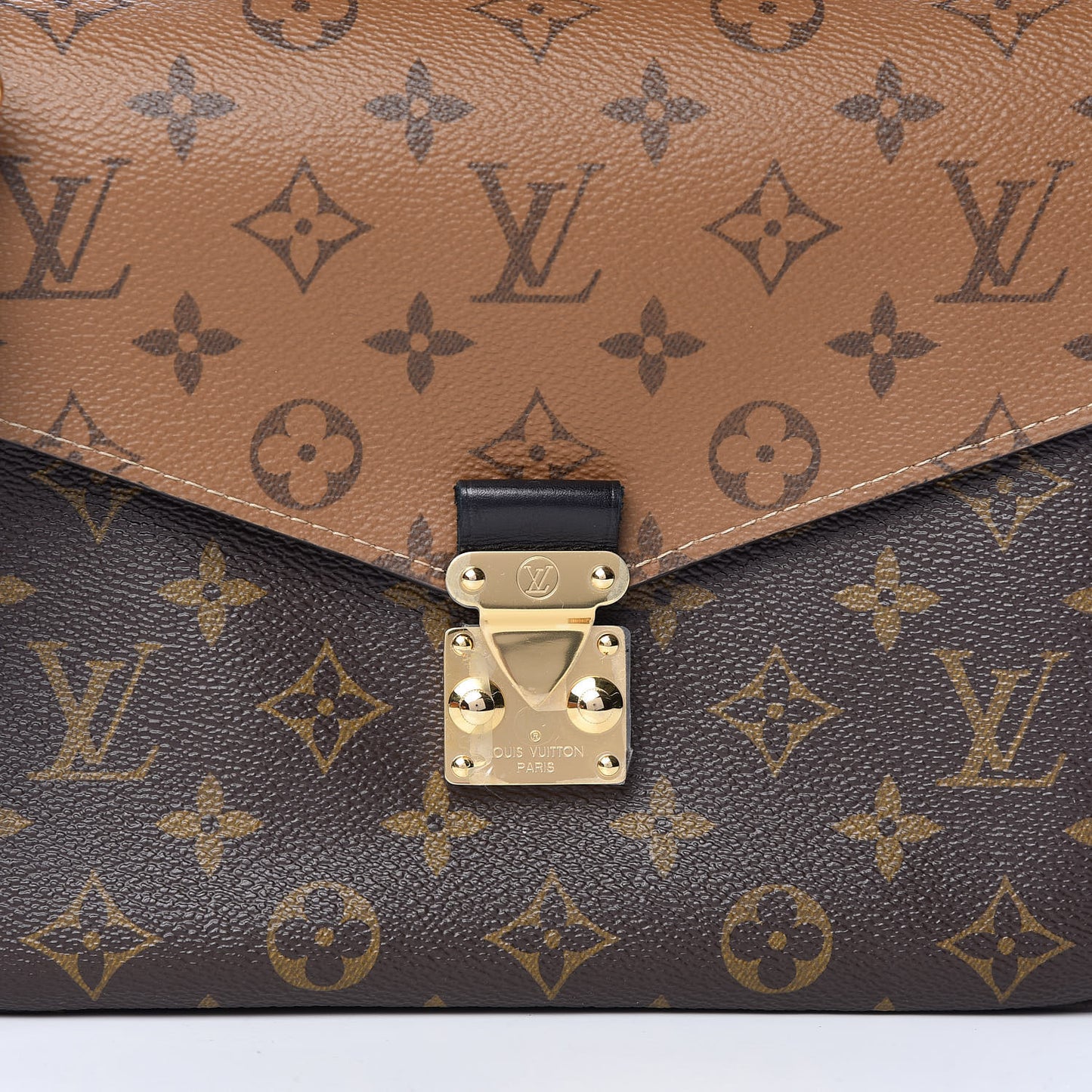 Reverse Monogram Pochette Metis