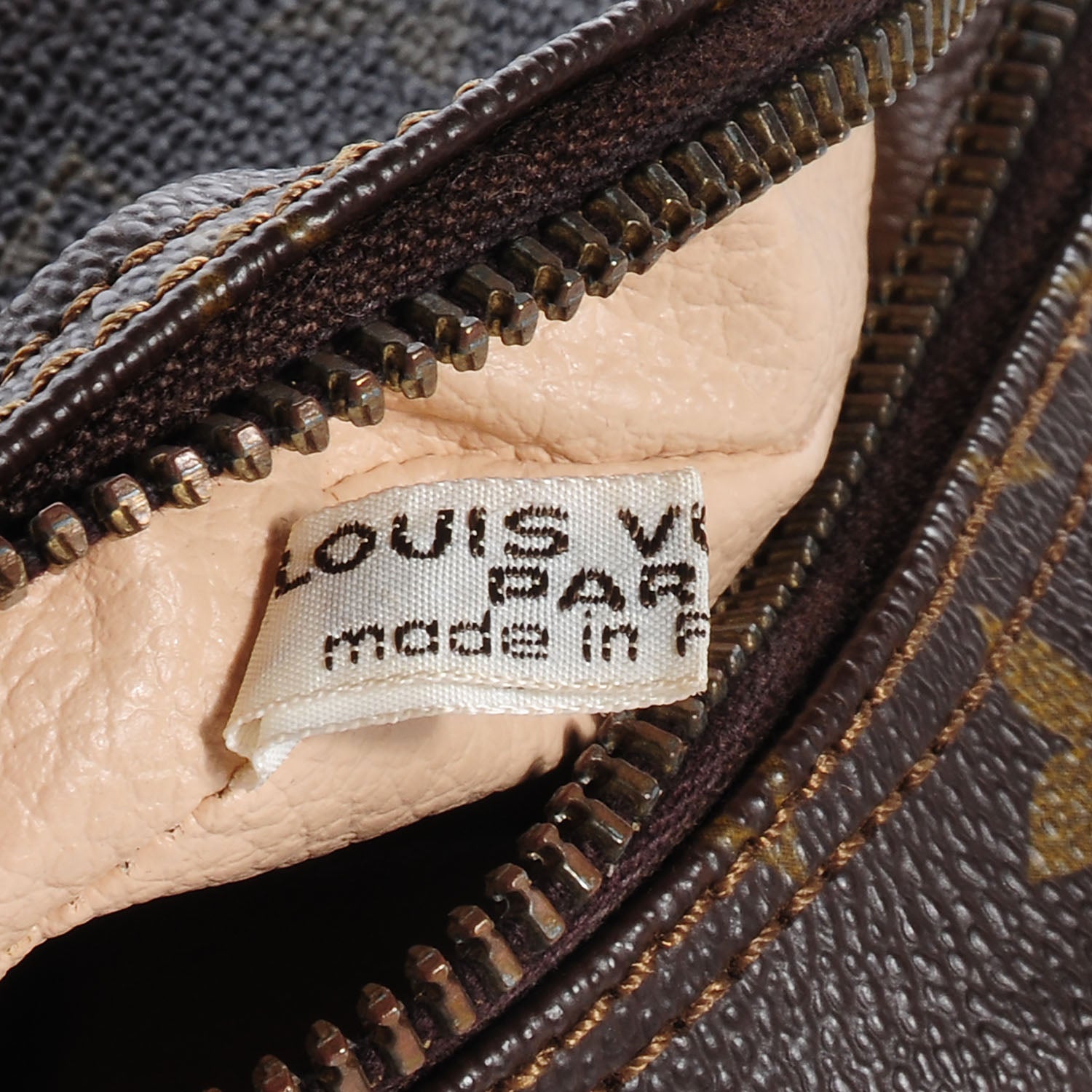 Louis Vuitton Monogram Trousse Toilette 23 7 of 7
