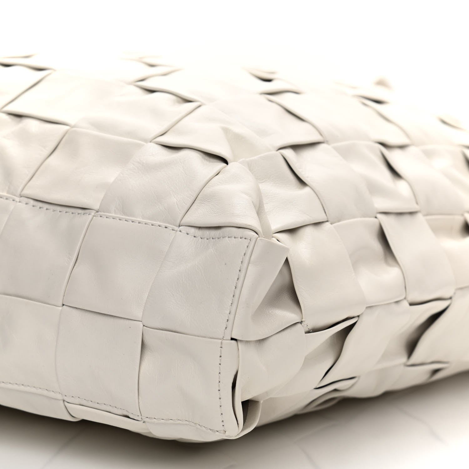 Bottega Veneta Calfskin Maxi Intrecciato Cassette Tote White 11 of 14