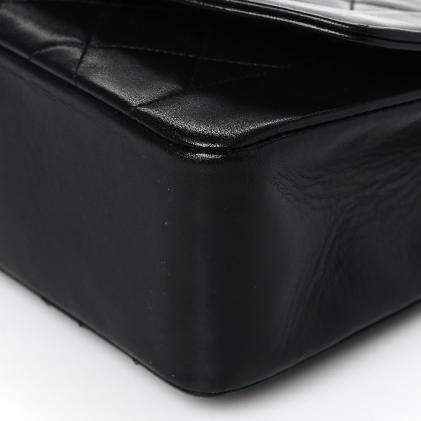 Lambskin Quilted Medium Single Flap Black