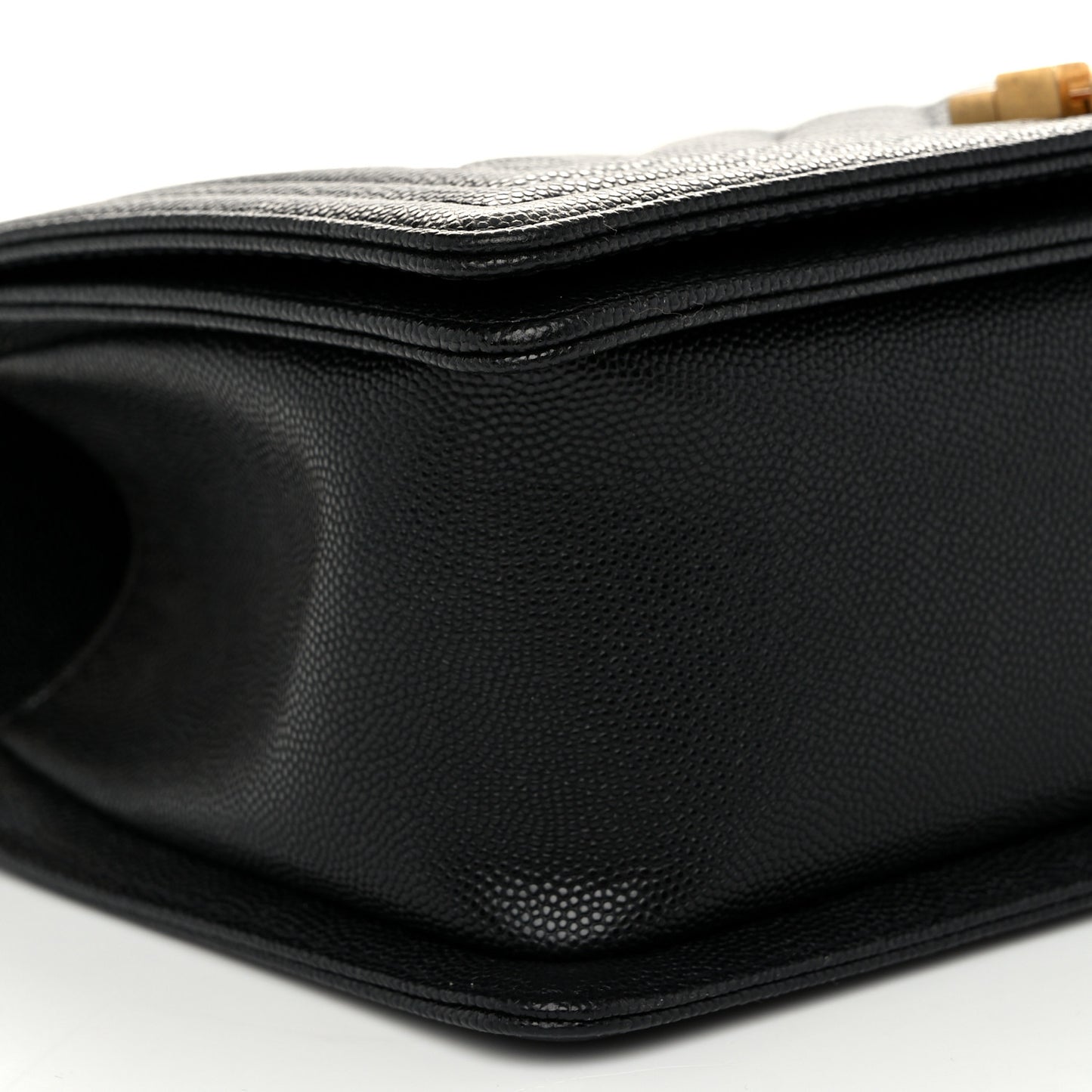 Caviar Quilted Medium Boy Flap Black