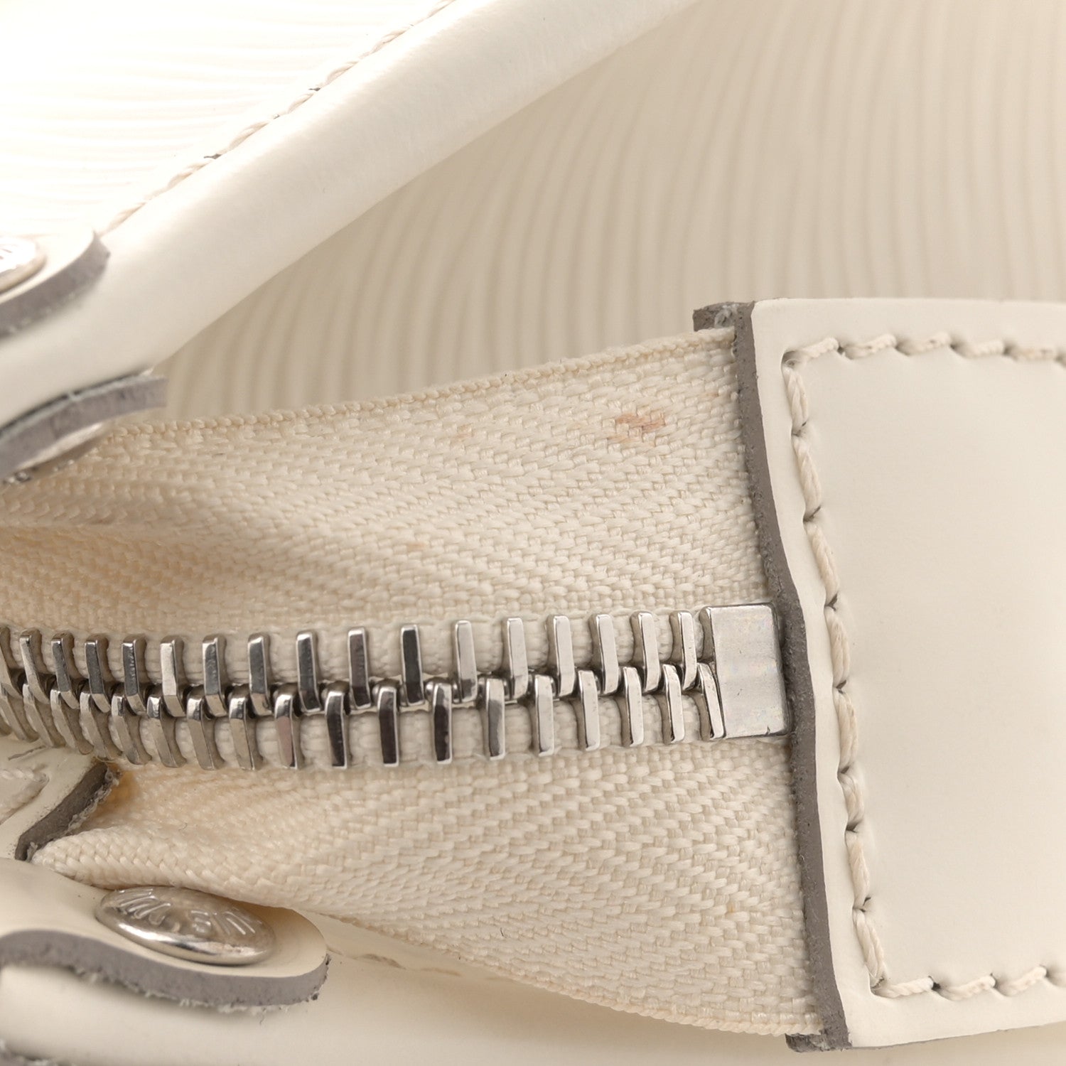 Louis Vuitton Epi Madeleine GM Ivory 10 of 12