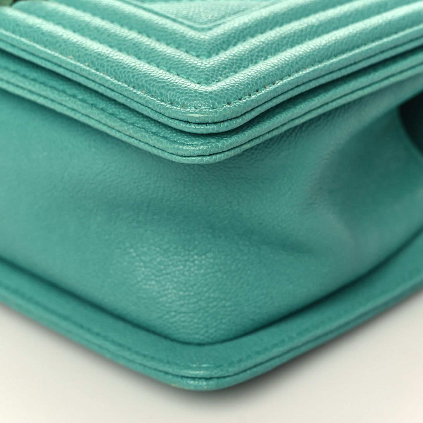 Caviar Chevron Quilted Small Boy Flap Green