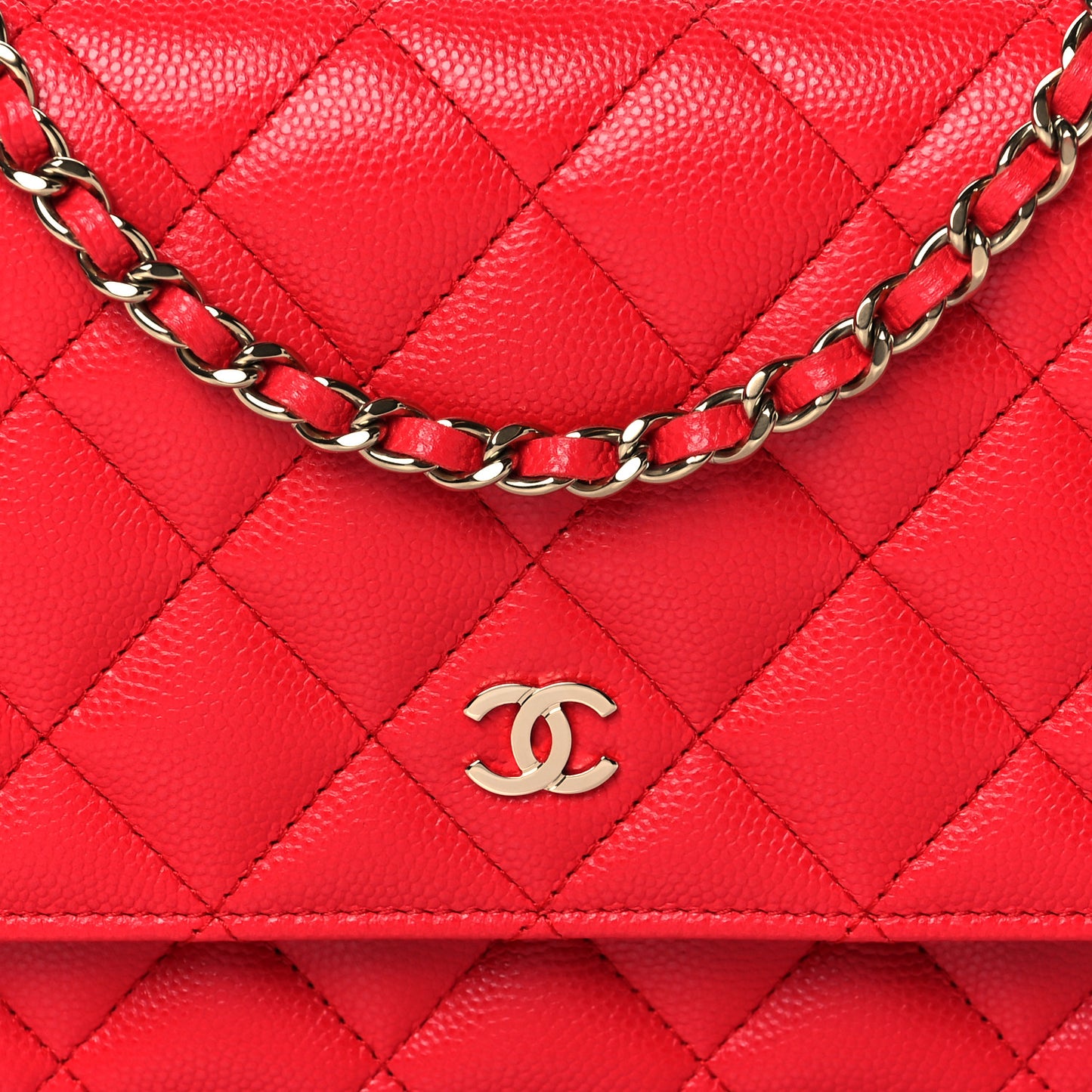Caviar Quilted Wallet On Chain WOC Red