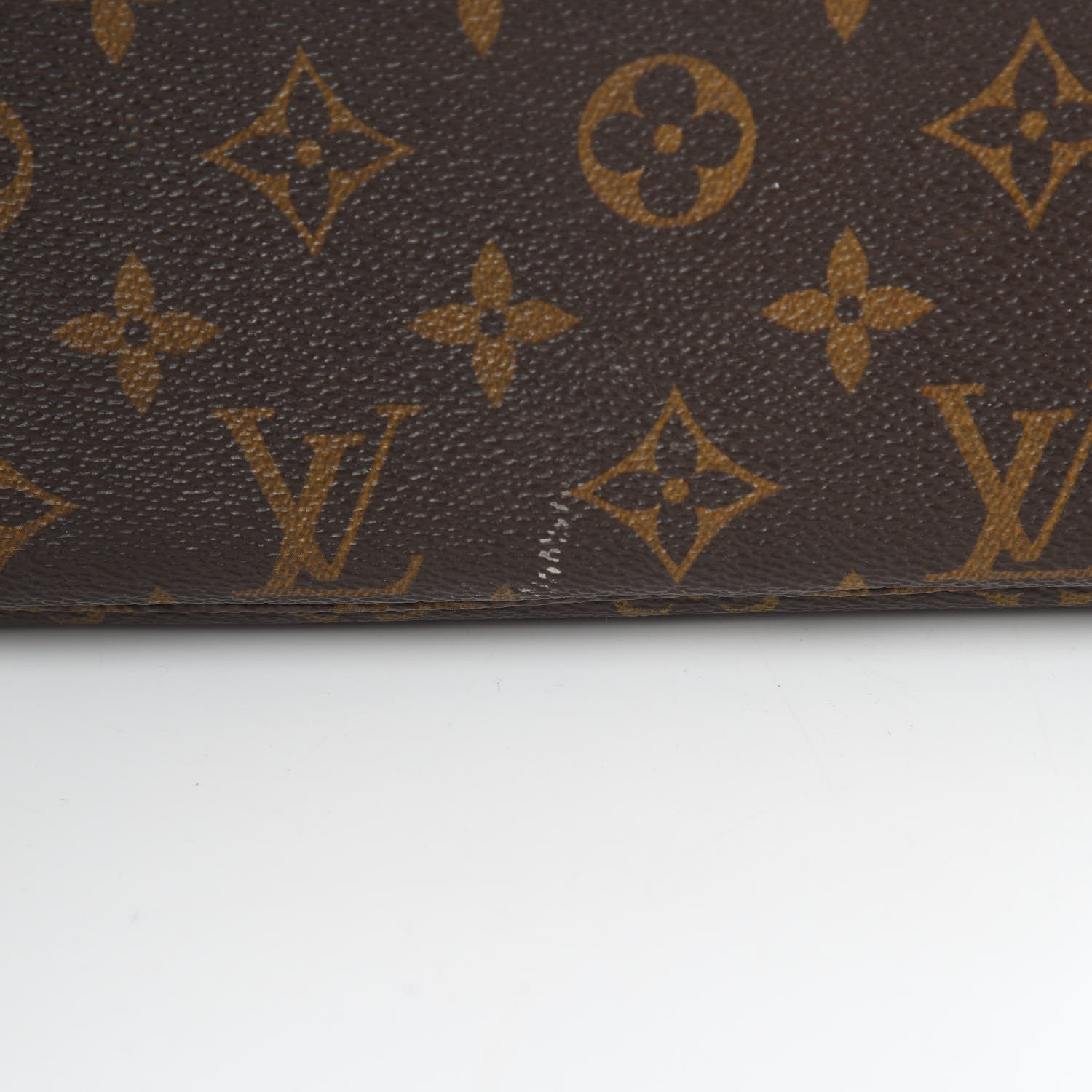 Louis Vuitton Monogram Neverfull MM 18 of 20