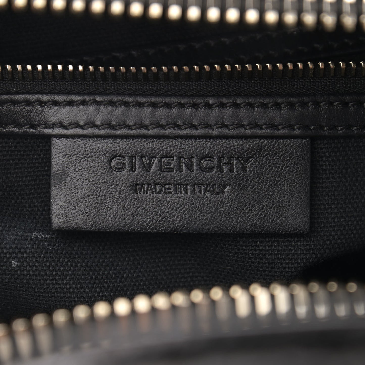 Calfskin Crocodile Embossed Small Antigona Black