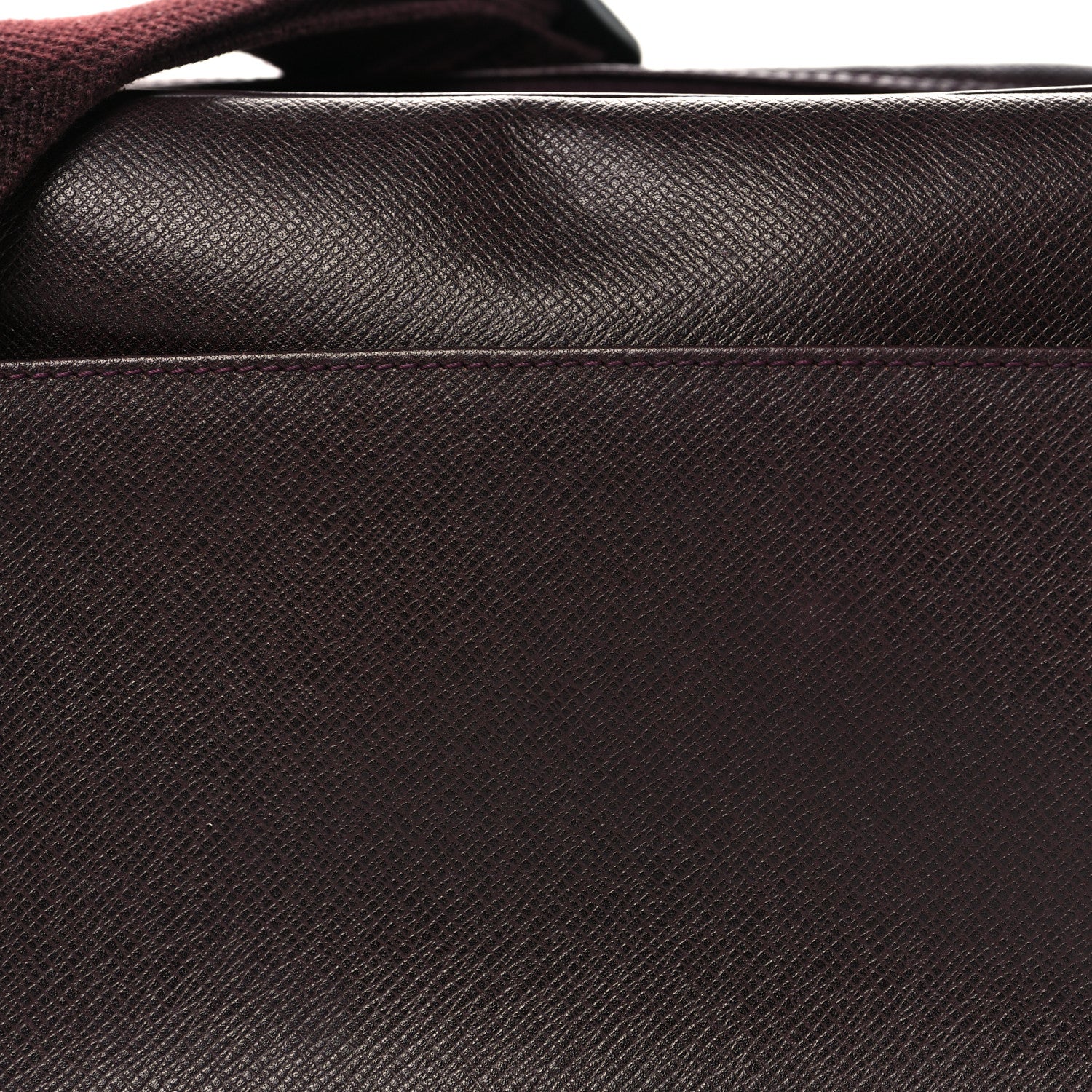 Louis Vuitton Taiga Reporter Messenger Acajou 8 of 12