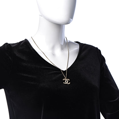 Chanel Pearl CC Pendant Necklace Gold 2 of 4