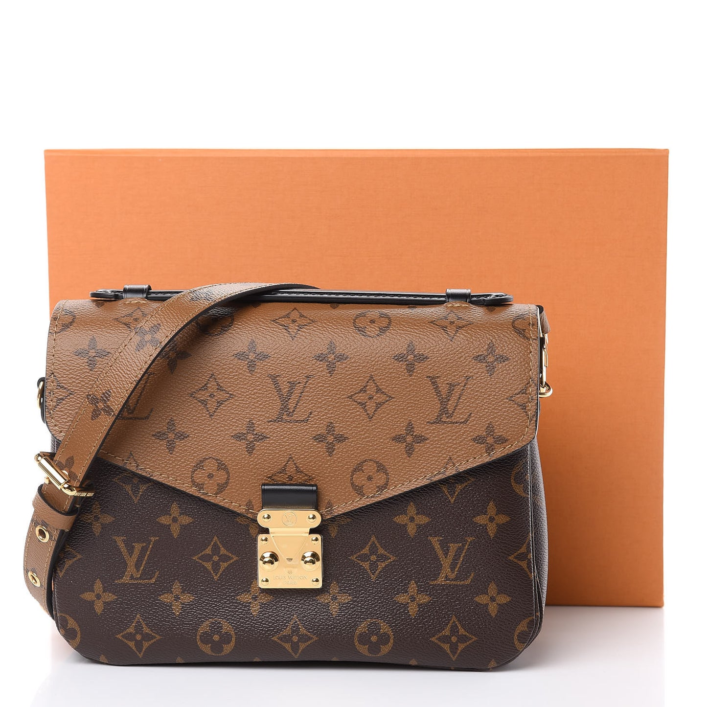 Reverse Monogram Pochette Metis