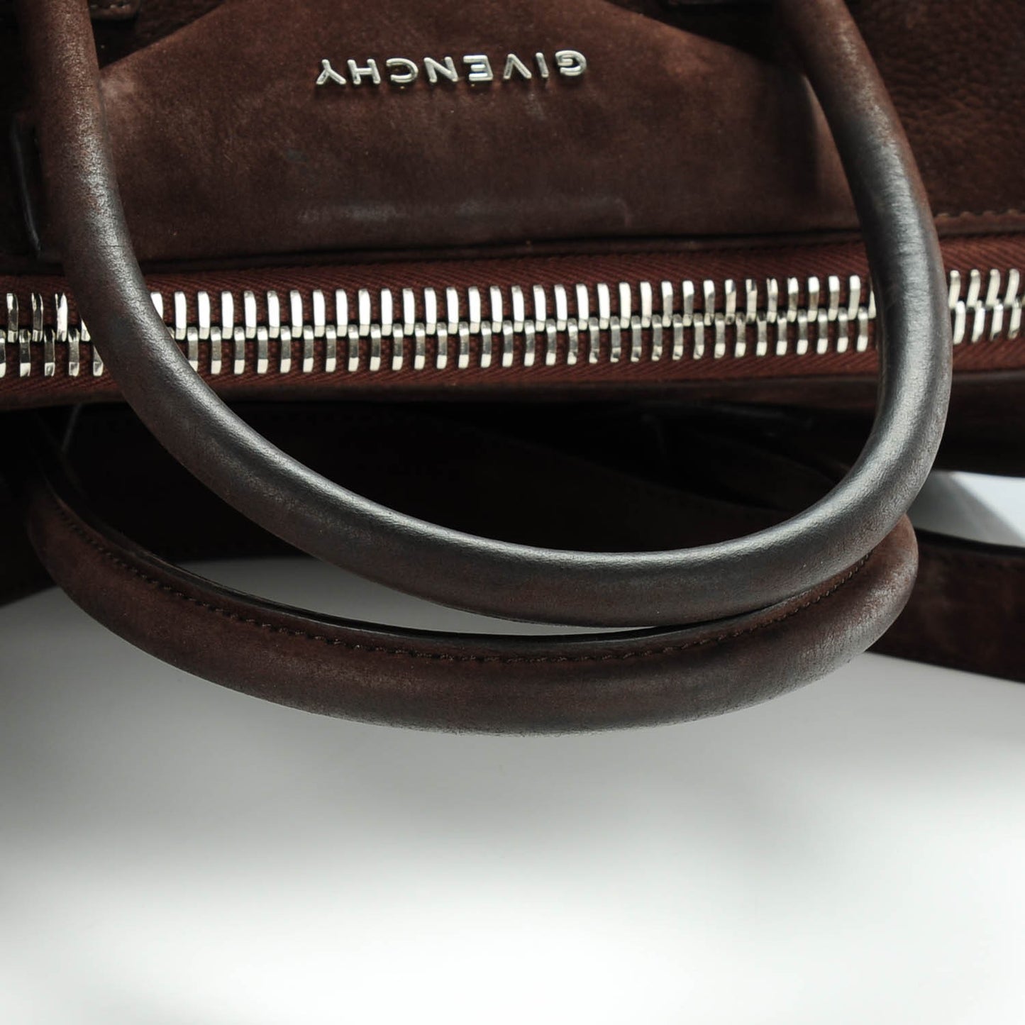 Nubuck Medium Antigona Chocolate
