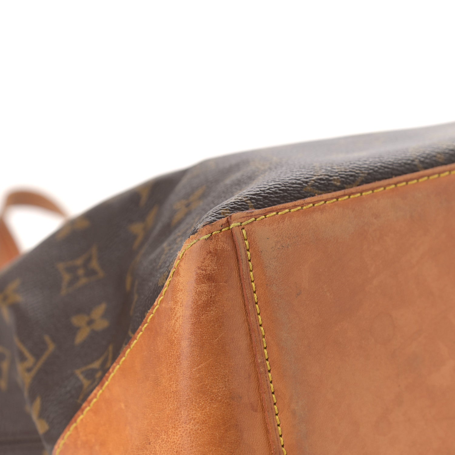 Louis Vuitton Monogram Cabas Mezzo 8 of 14