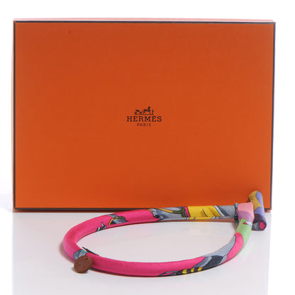 Hermes Silk Collier En Bois Et Soie Petit H Necklace 7 of 7