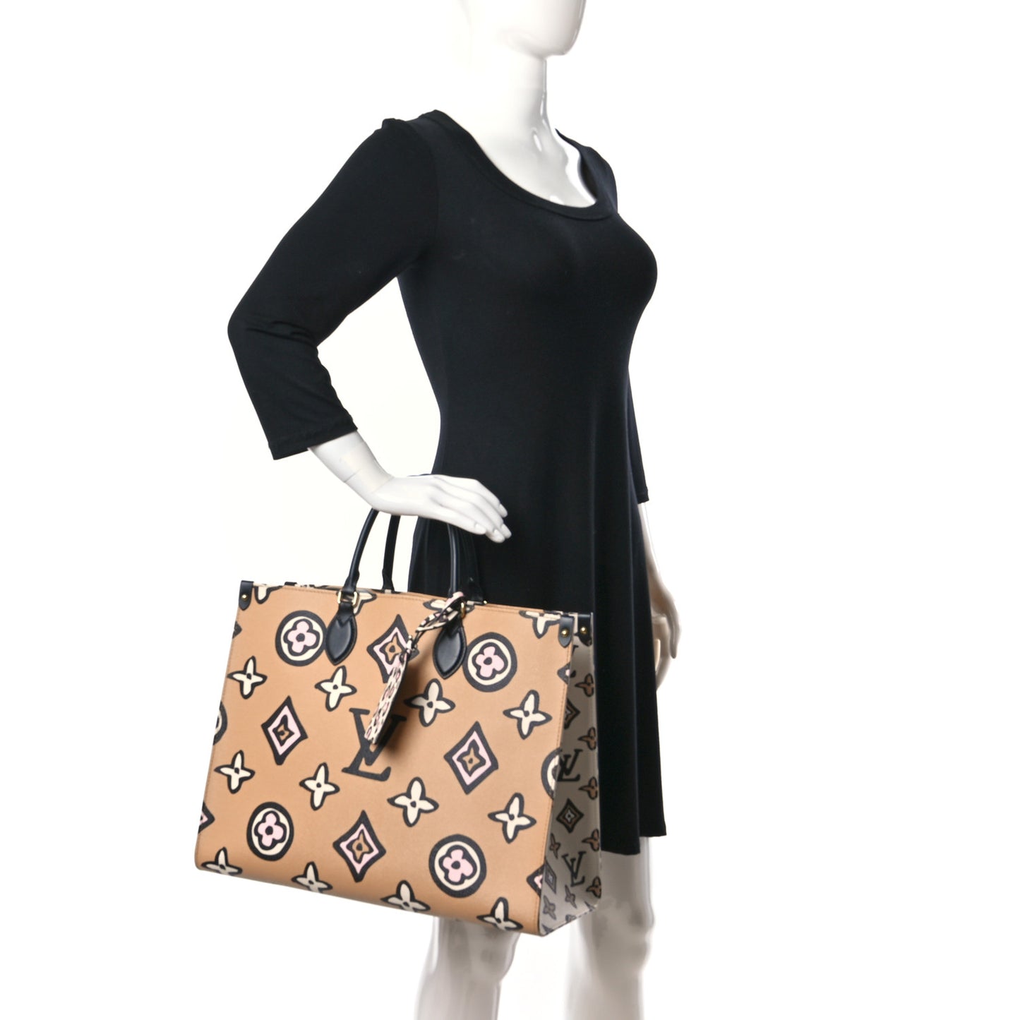 Monogram Giant Wild At Heart Onthego GM Arizona