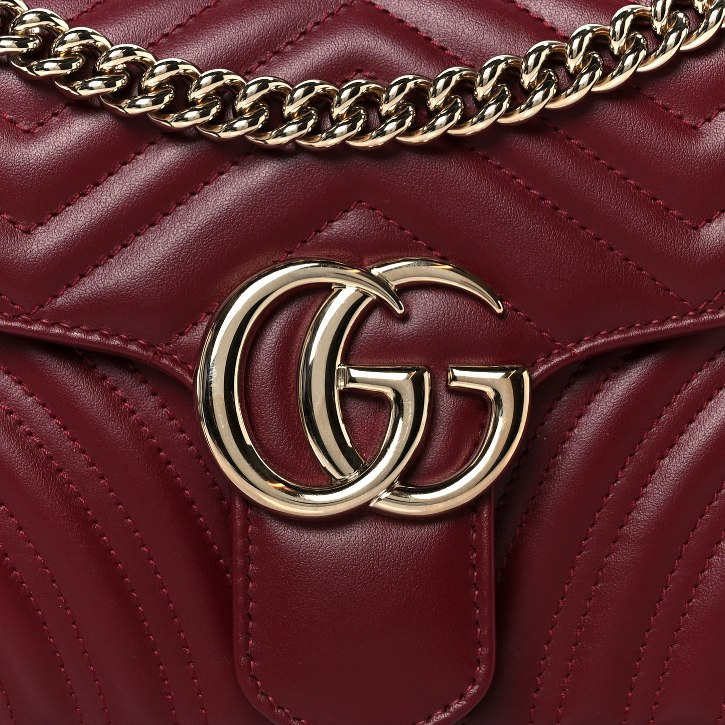 Calfskin Matelasse Small GG Marmont Shoulder Bag Rosso Ancora